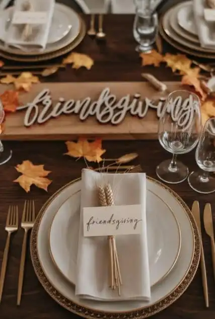 Friendsgiving dinner party decor ideas