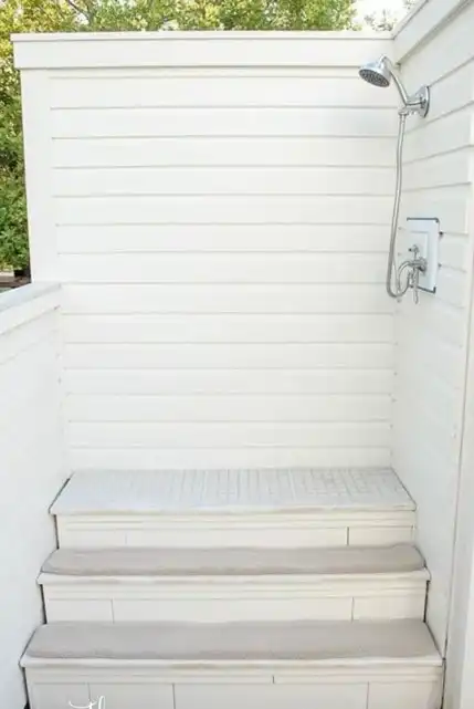 DIY outdoor dog bath station ideas